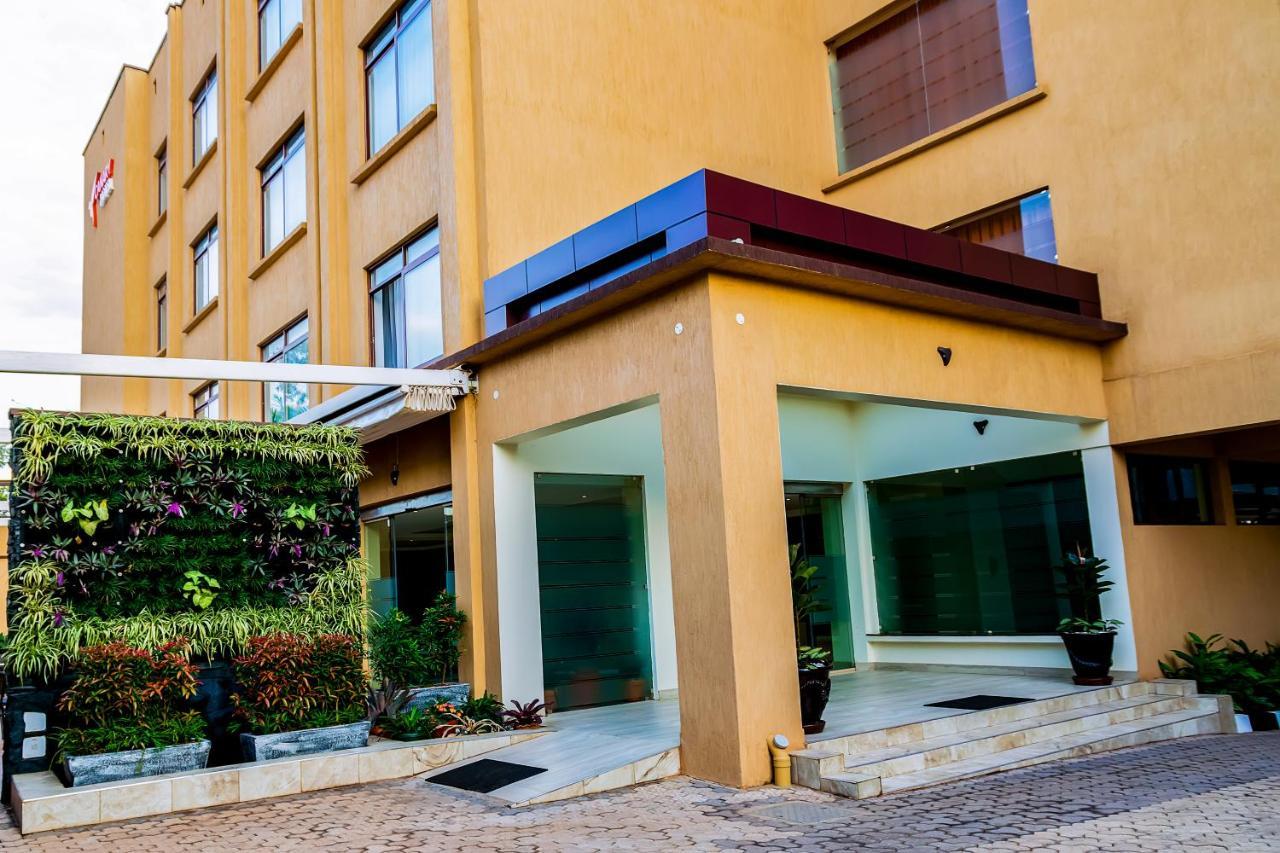 Canary Hotel Kampala Exterior photo